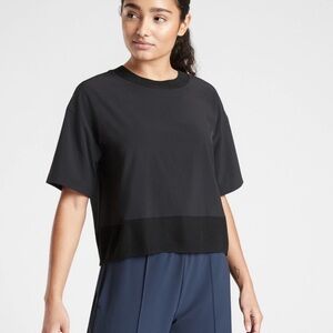 Athleta Black Zephyr Cropped Top Women's Athleisure Top Size S